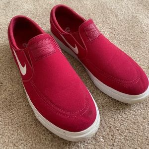 Nike SB Slip-On Womens Shoes